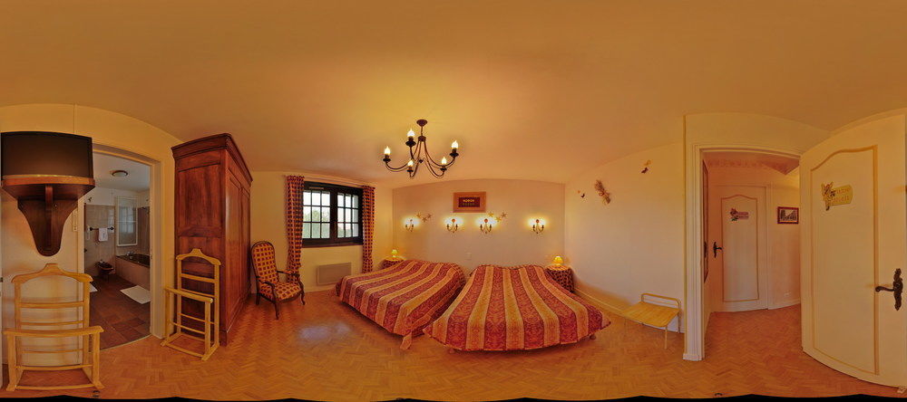 Hotel-Logis La Coraline Gannat Exterior photo